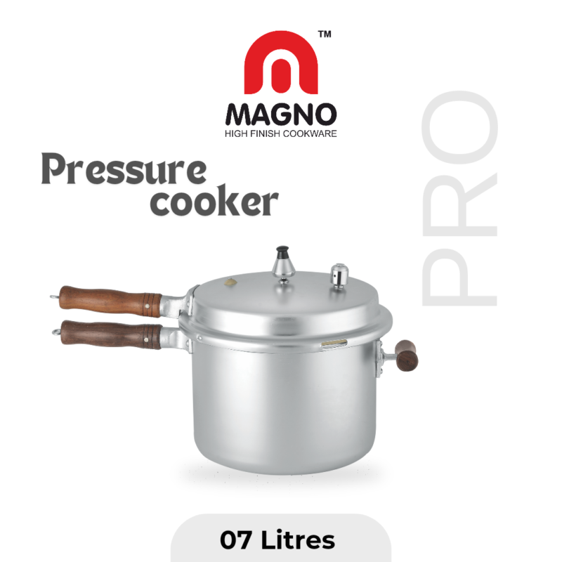 Pressure Cooker 7 Ltr Pro Wooden Handled